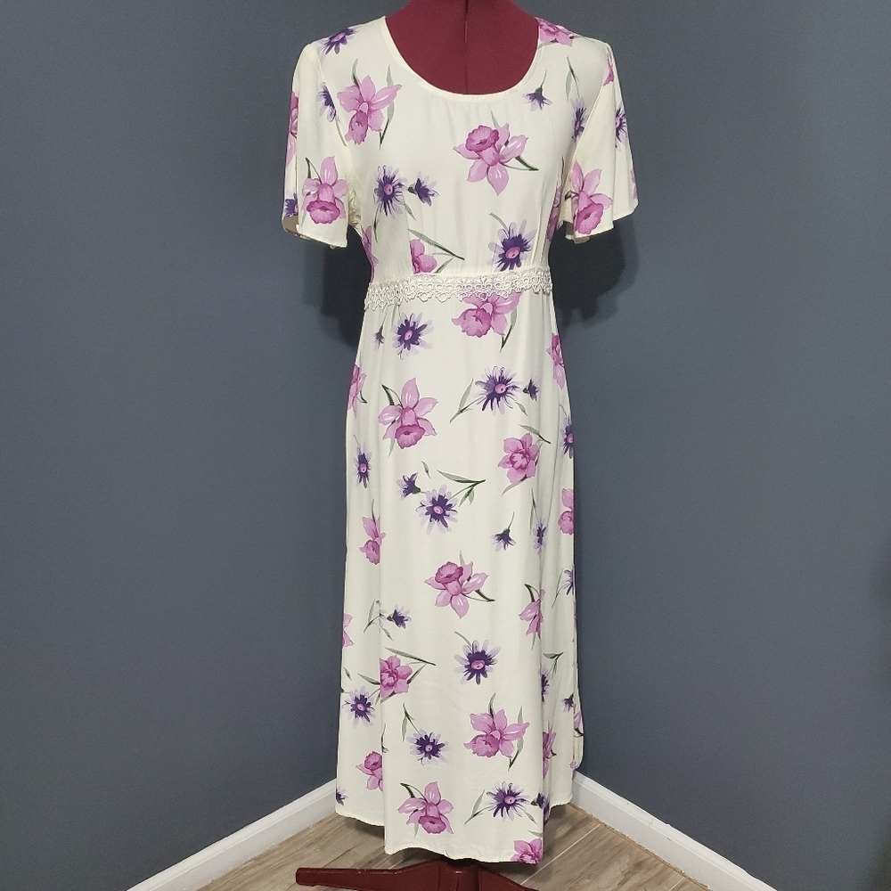 Vintage Ms Basia California Maxi Dress Tie Waist Purple Iris Daisies Floral